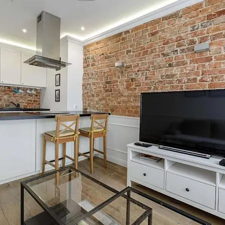 Golden - Old Town - Great Location &uniwersytecka Апартаменты Вроцлав